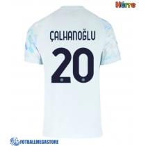 Fotballdrakt Herre Inter Milan Hakan Calhanoglu #20 Bortedrakt 2025-26 Kortermet